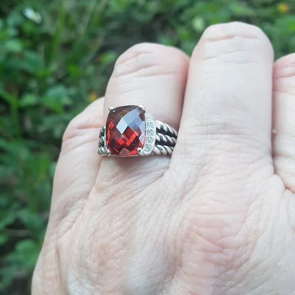 DAVID YURMAN Garnet Petite Wheaton Ring - Picture 7 of 12